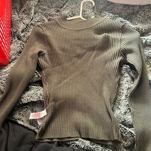 green turtleneck longsleeve